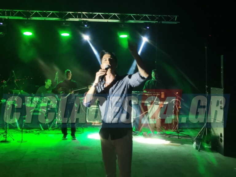 Το πάρτι έκπληξη του Γιώργου Πρίντεζη  με Δήμο Αναστασιάδη στη Σύρο