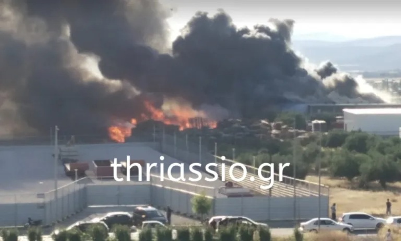 Ασπρόπυργος: Φωτιά σε αποθήκη – Μεγάλη κινητοποίηση της πυροσβεστικής