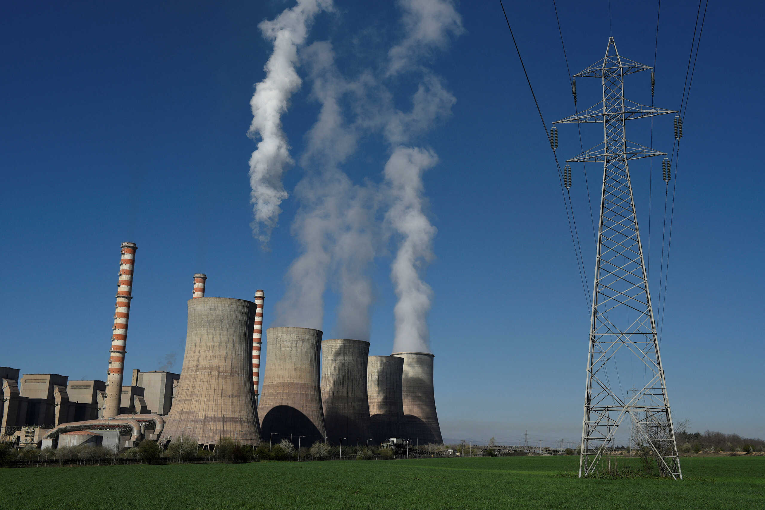 FILE PHOTO: A view of the coal-fired power station of the Public Power Corporation (PPC) near the northern town of Ptolemaida, Greece, April 2, 2017. Picture taken April 2, 2017. REUTERS