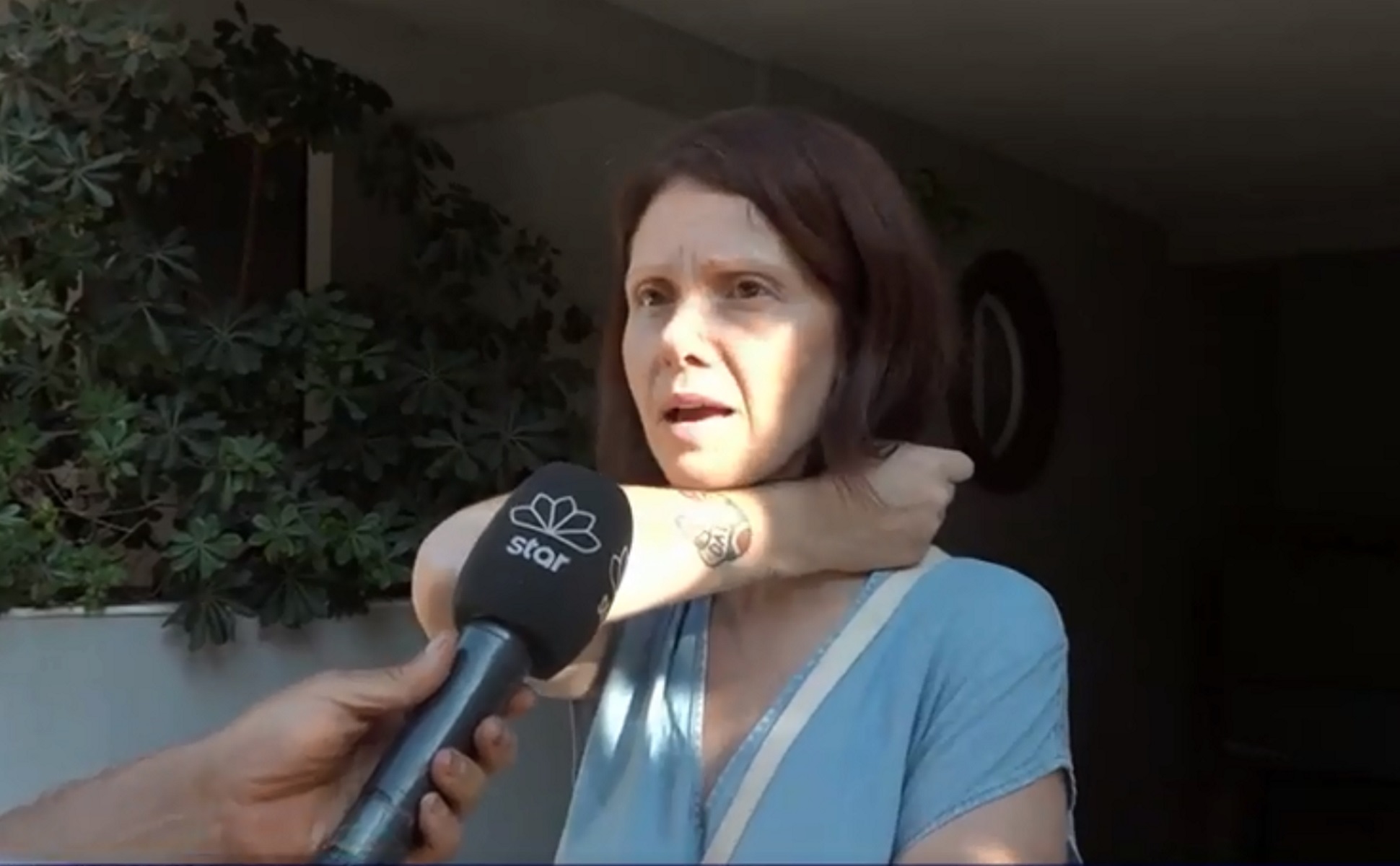 Εξάρχεια: «Μου έκανε κεφαλοκλείδωμα» – Τι λέει η δημοσιογράφος που αποπειράθηκαν να βιάσουν