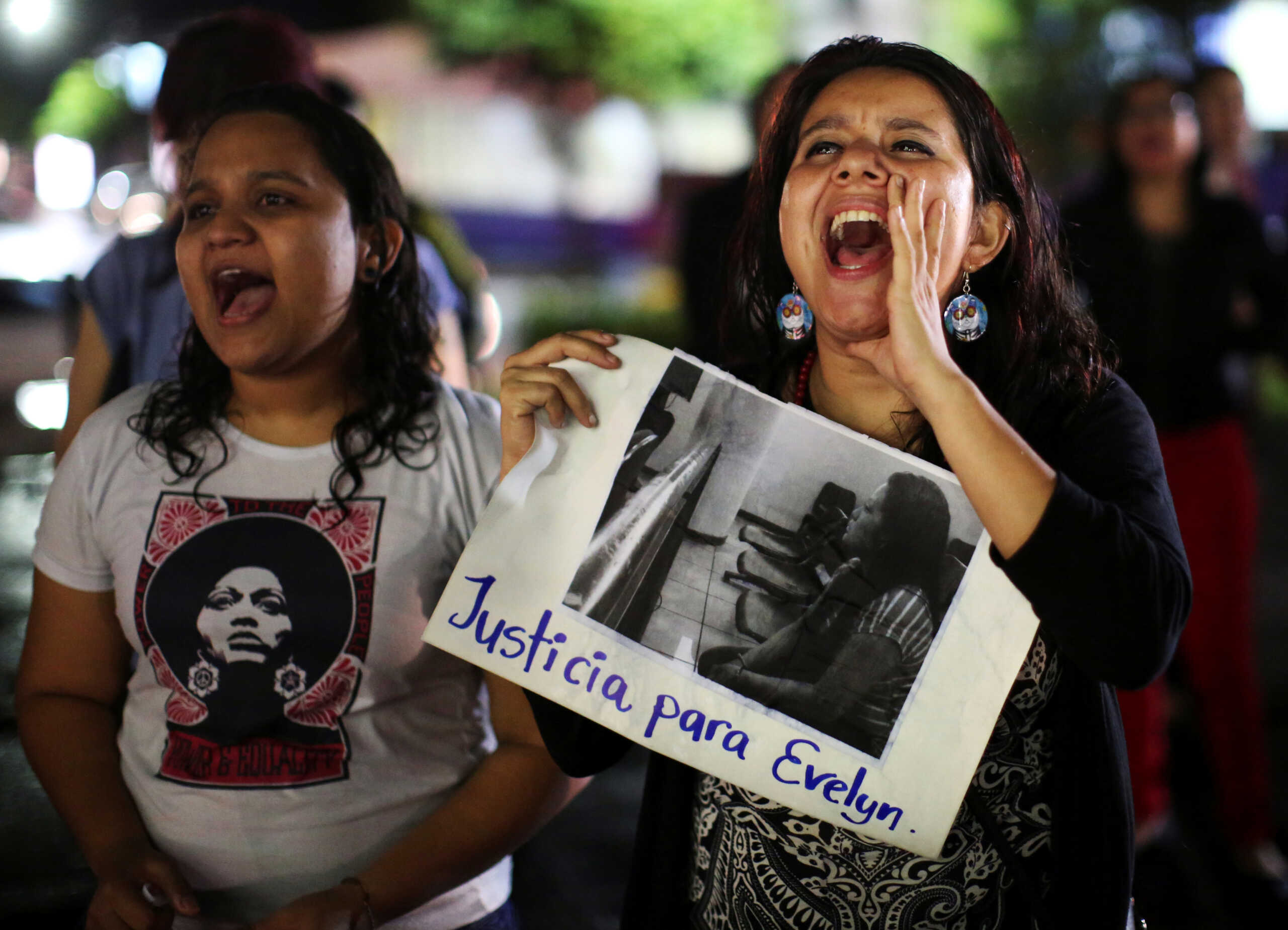 Women participate in a demostration in support of Evelyn Hernandez who was sentenced to 30 years in prison for a suspected abortion in San Salvador, El Salvador, July 10, 2017. REUTERS