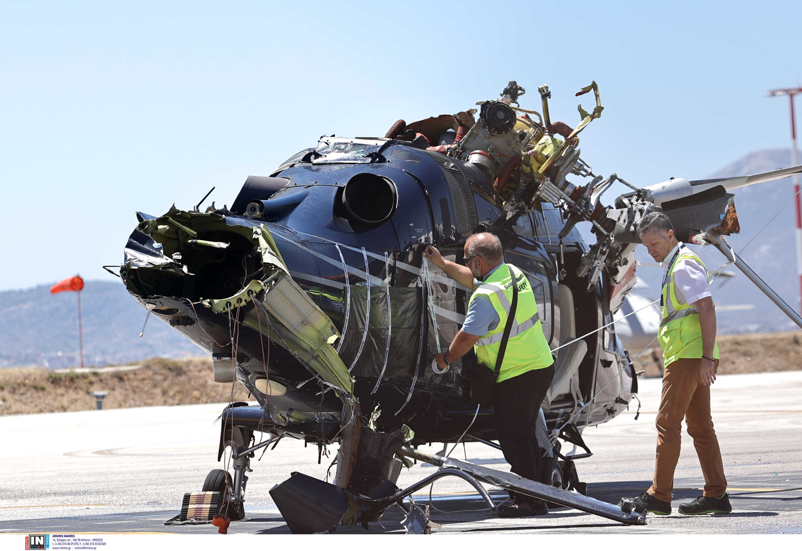 Νέες εικόνες από το ελικόπτερο που πήρε φωτιά στο Ελευθέριος Βενιζέλος