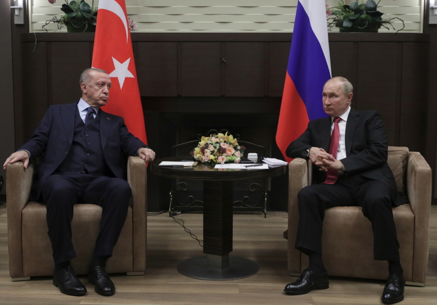 Ο Ερντογάν θα μιλήσει στον Πούτιν για τον πυρηνικό σταθμό στη Ζαπορίζια