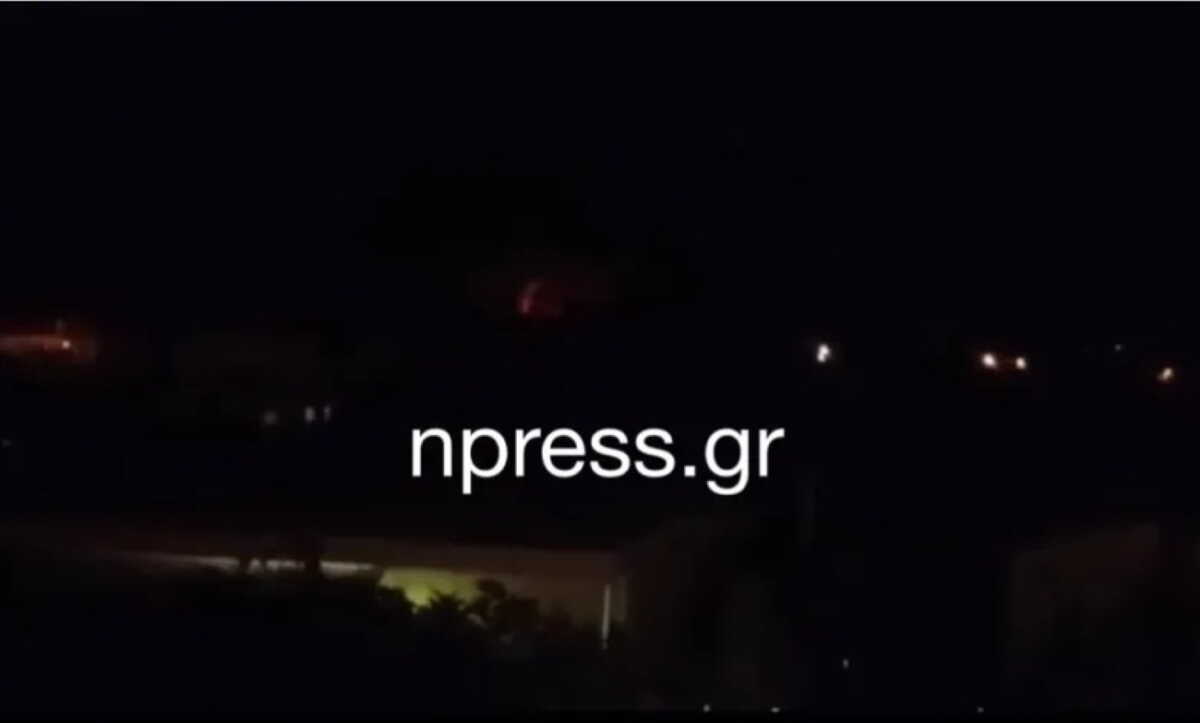 Φωτιά στα Μαλάματα Φωκίδας – Μάχη για να περιοριστεί