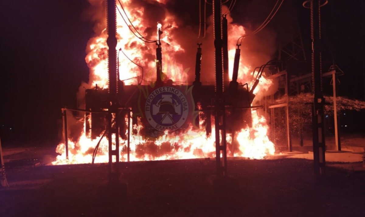 Λάρισα: Μεγάλη φωτιά στον υποσταθμό της ΔΕΗ στο Μοσχοχώρι