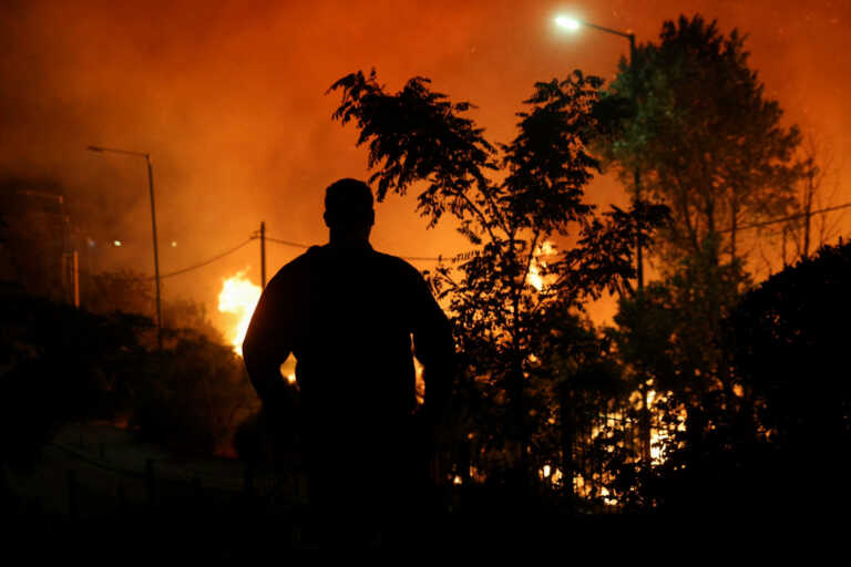 Ο φακός του Reuters «μέσα» στις φωτιές - Οι 10 συγκλονιστικές φωτογραφίες