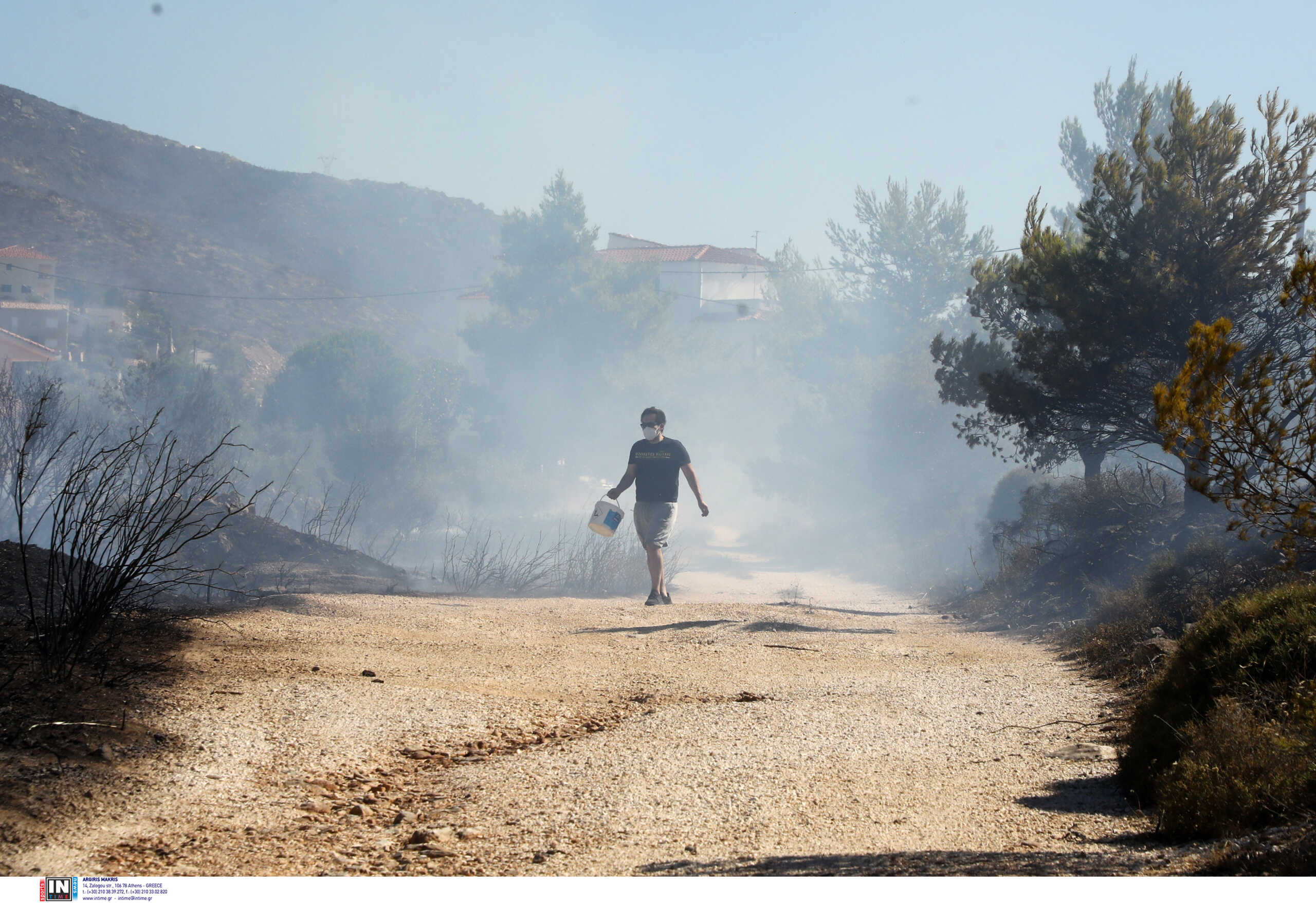 Φωτιά στην Πεντέλη: Το Υπουργείο Υγείας παρέχει υπηρεσίες ψυχολογικής υποστήριξης στους πληγέντες