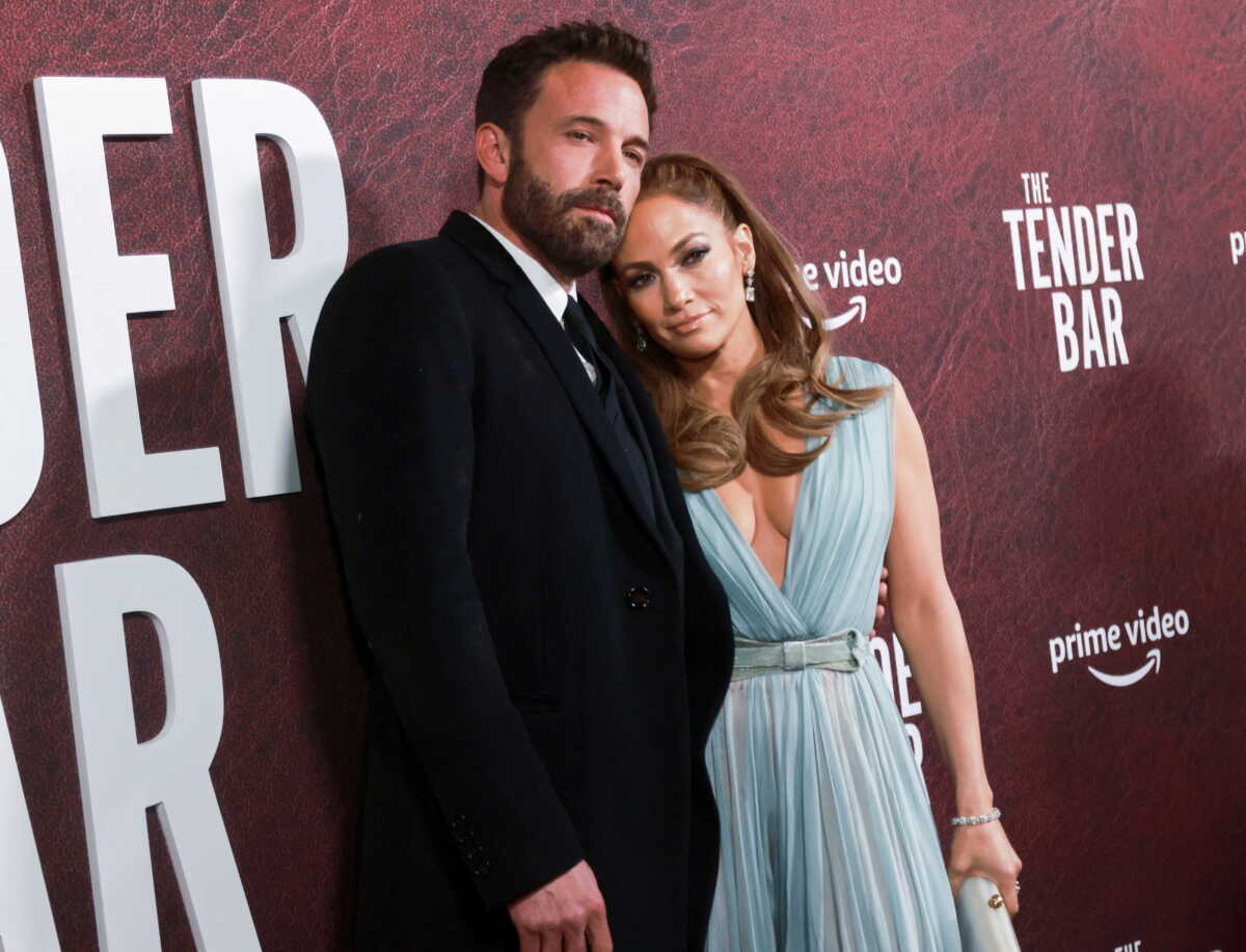 Εκθαμβωτική η Jennifer Lopez – Τραγουδάει στον γάμο της μόνο για τον Ben Affleck
