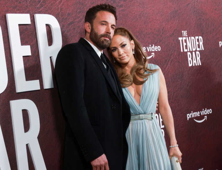 Εκθαμβωτική η Jennifer Lopez - Τραγουδάει στον γάμο της μόνο για τον Ben Affleck