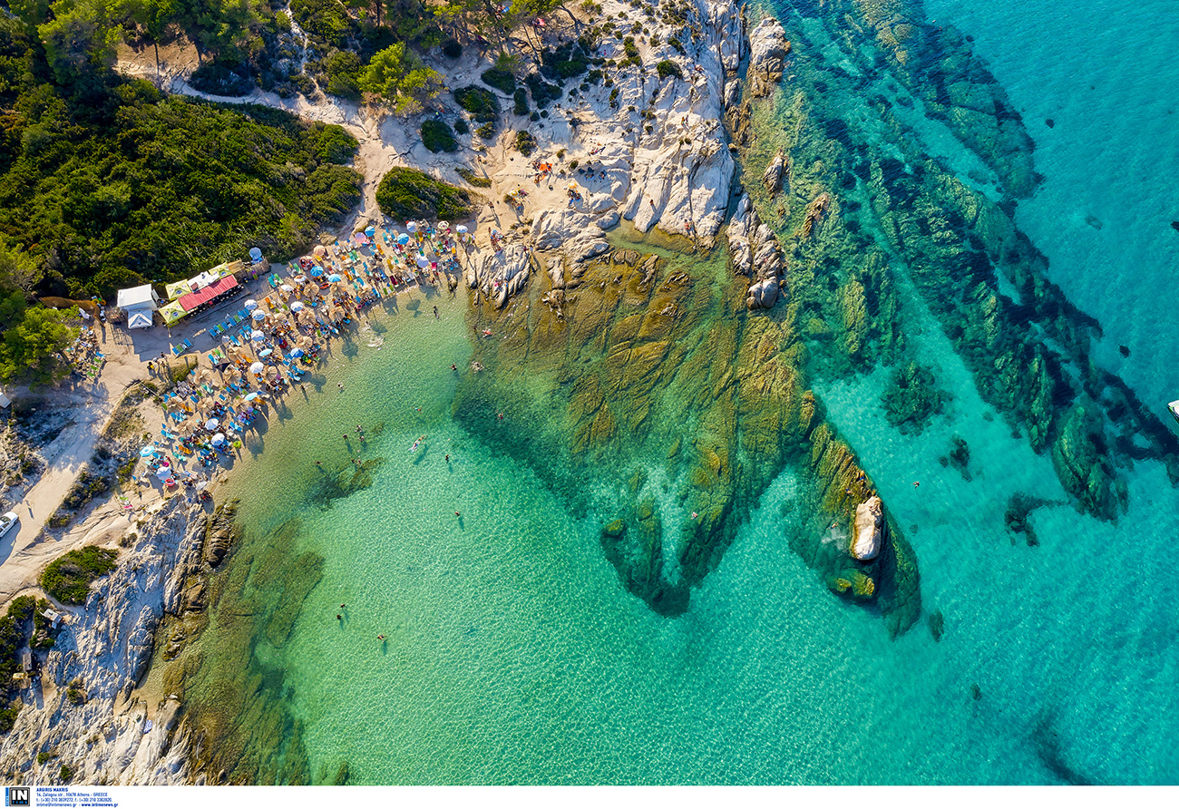 Παραλίες Χαλκιδικής: Μπάνιο στις παραδεισένιες Καβουρότρυπες
