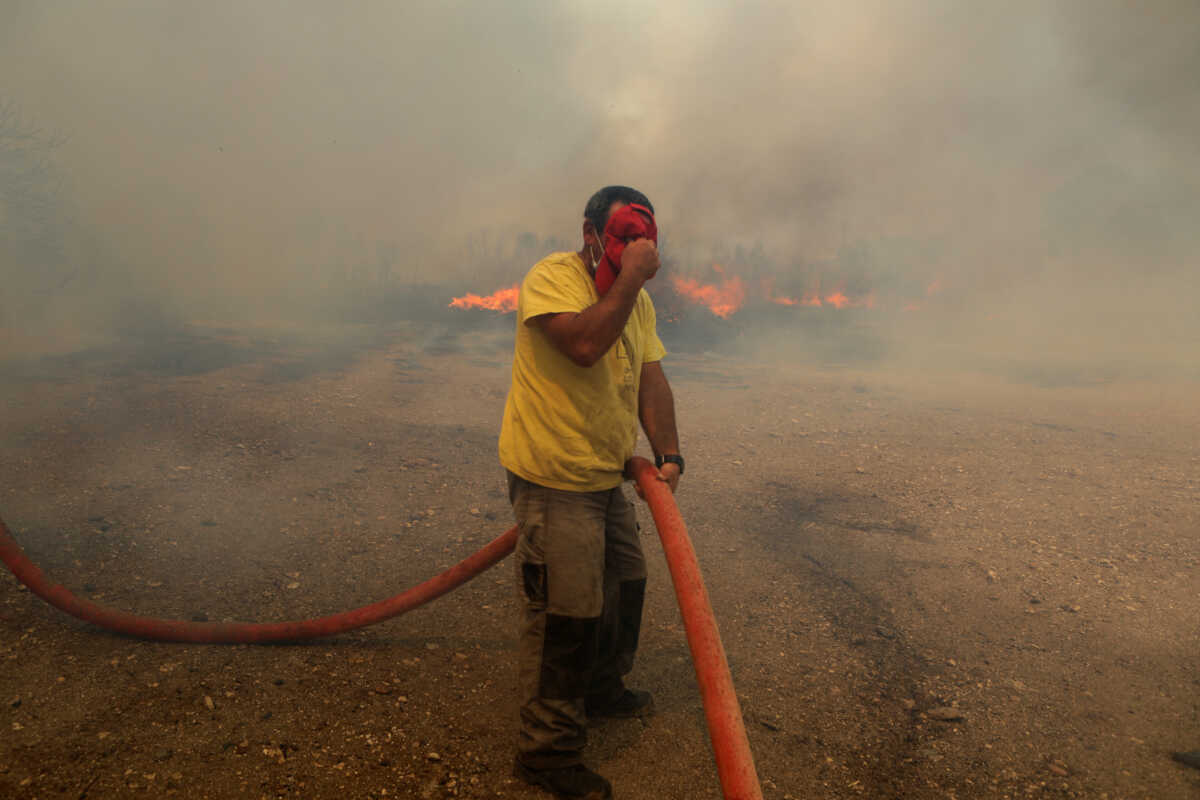 https://www.newsit.gr/wp-content/uploads/2022/07/lesvos-fotia_reuters16-1200x800.jpg