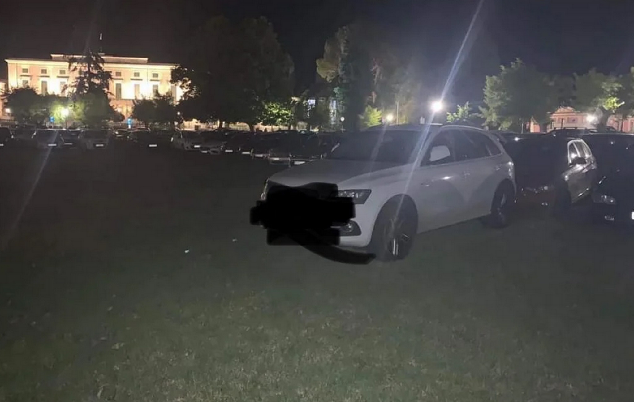Κέρκυρα: Το παράνομο παρκάρισμα που τον έκανε θέμα συζήτησης – Δείτε πώς το τερμάτισε ο οδηγός