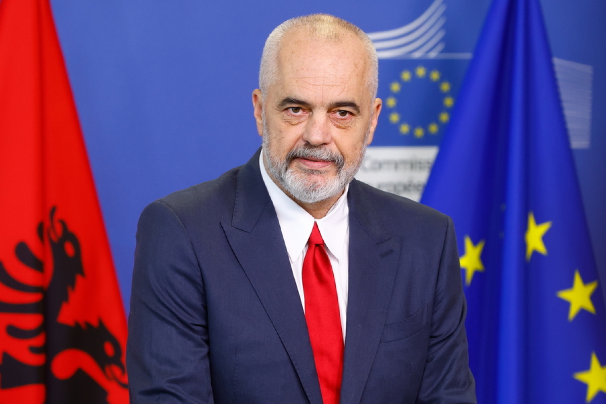 Έντι Ράμα: Με τον Λουίτζι Ντι Μάιο κάναμε λαθρεμπόριο εμβολίων κατά του κορονοϊού
