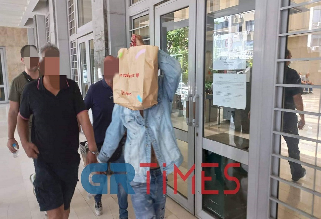 Θεσσαλονίκη: Δίωξη για πλημμελήματα στον 22χρονο που πήδηξε στη θάλασσα για να γλιτώσει τη σύλληψη