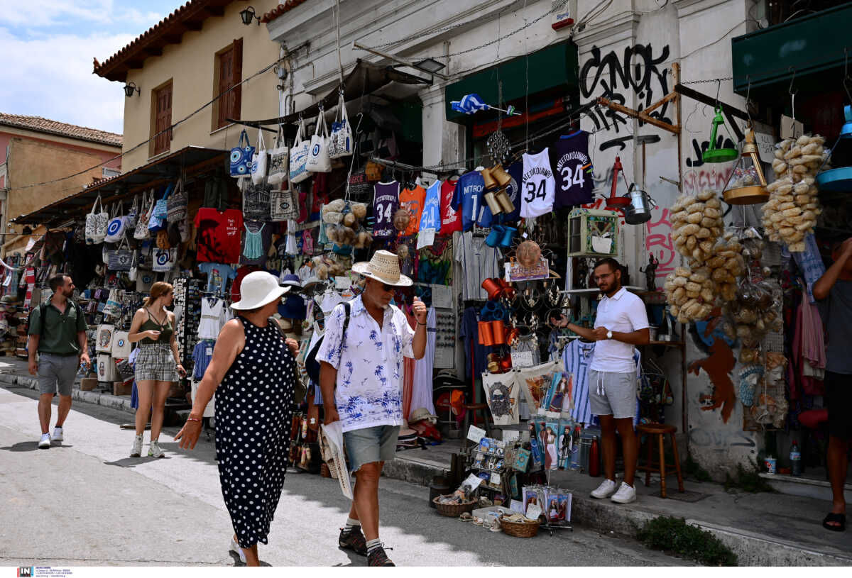 Τουρισμός: Εκτιμήσεις για έσοδα «ρεκόρ» – 20 δισ. και πάνω από 30 εκατ. αφίξεις