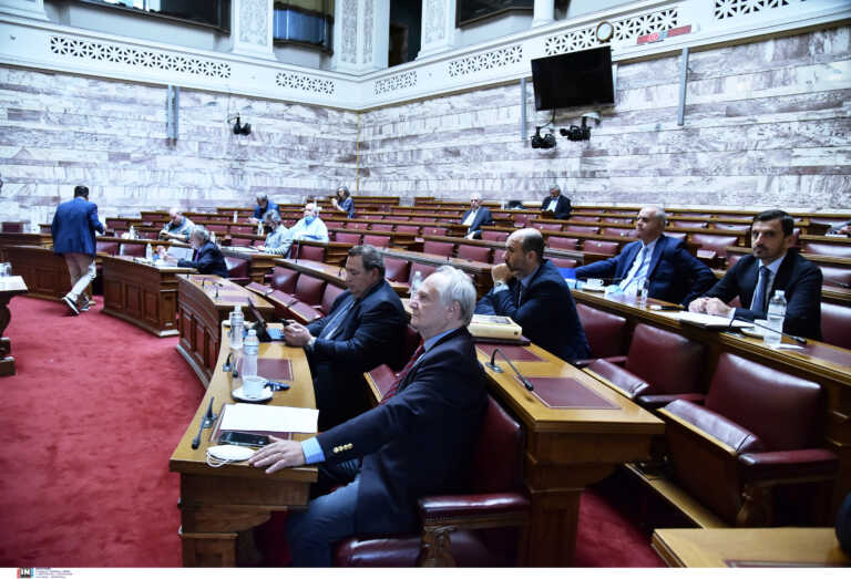 Κόντρα ΝΔ – ΣΥΡΙΖΑ για διαρροές από την συνεδρίαση της  Επιτροπής Θεσμών και Διαφάνειας