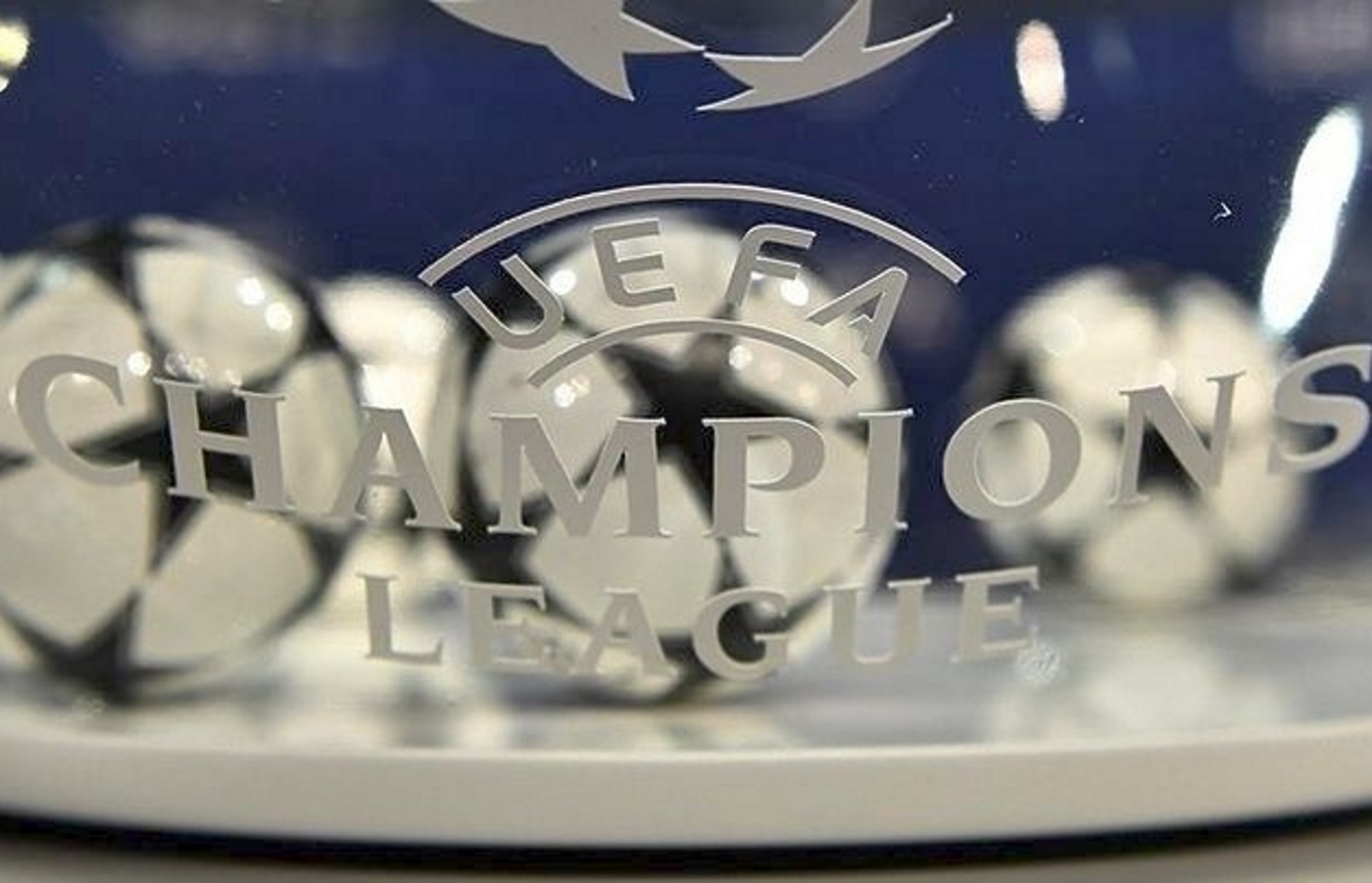 Champions League: Κληρώνει για τη φάση των ομίλων στην Κωνσταντινούπολη