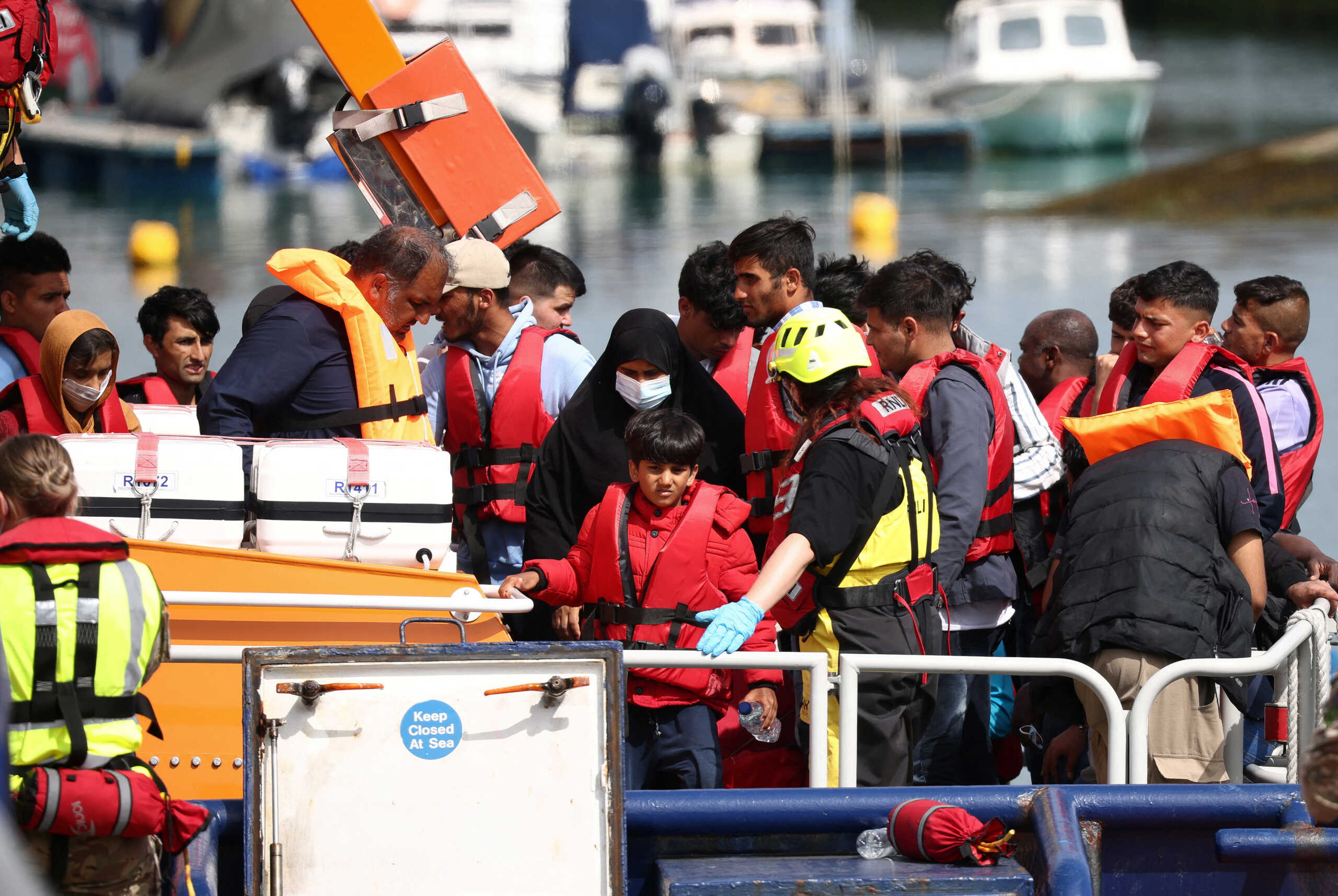 Βρετανία και Αλβανία θα συνεργαστούν για την απέλαση μεταναστών που διαπλέουν τη Μάγχη