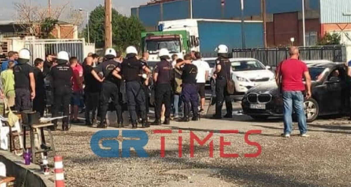 Θεσσαλονίκη: Ελεύθεροι οι συνδικαλιστές που είχαν συλληφθεί έξω από την «Μαλαματίνα»