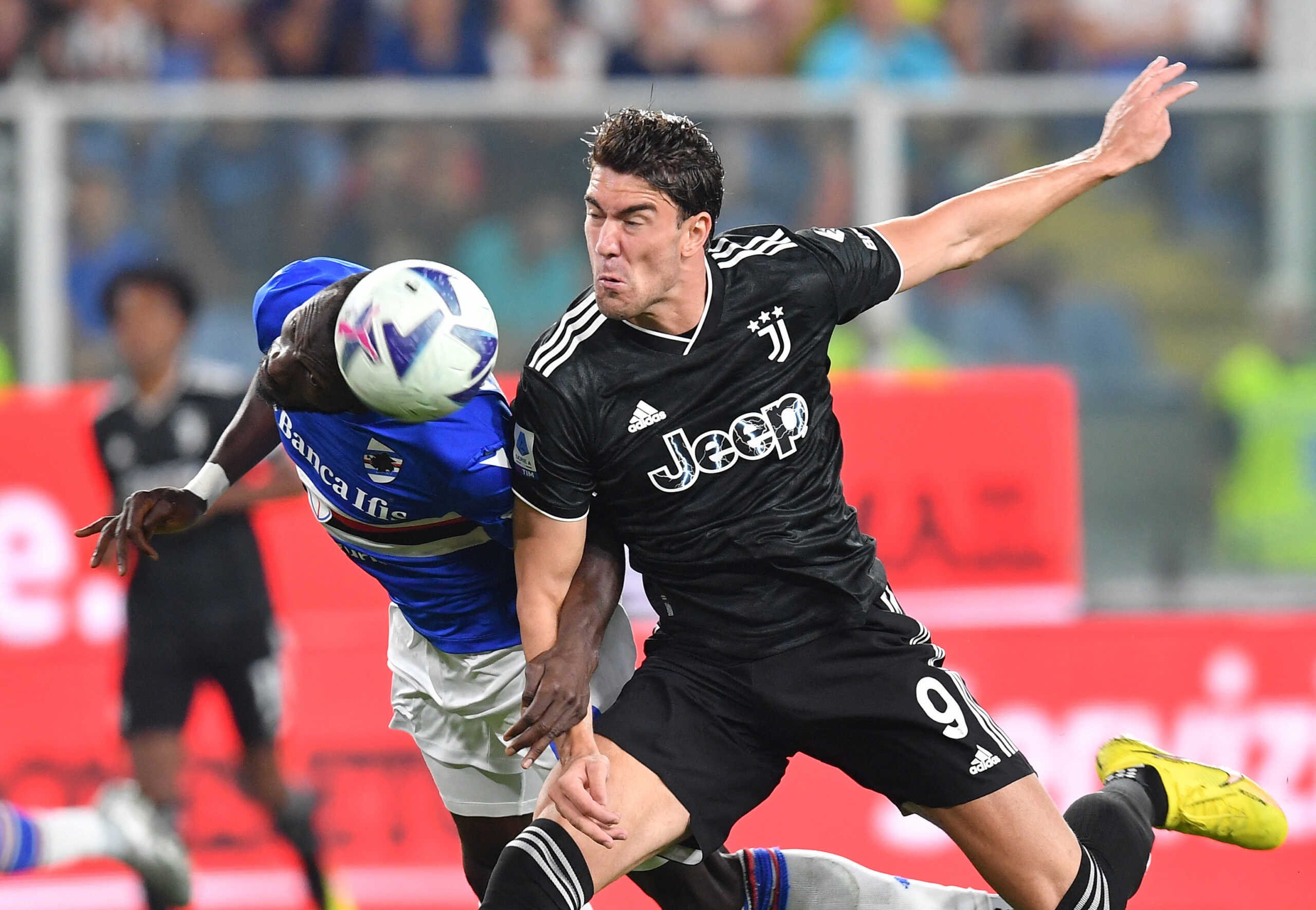 Soccer Football - Serie A - Sampdoria v Juventus - Stadio Comunale Luigi Ferraris, Genoa, Italy - August 22, 2022 Sampdoria's Omar Colley in action with Juventus' Dusan Vlahovic REUTERS