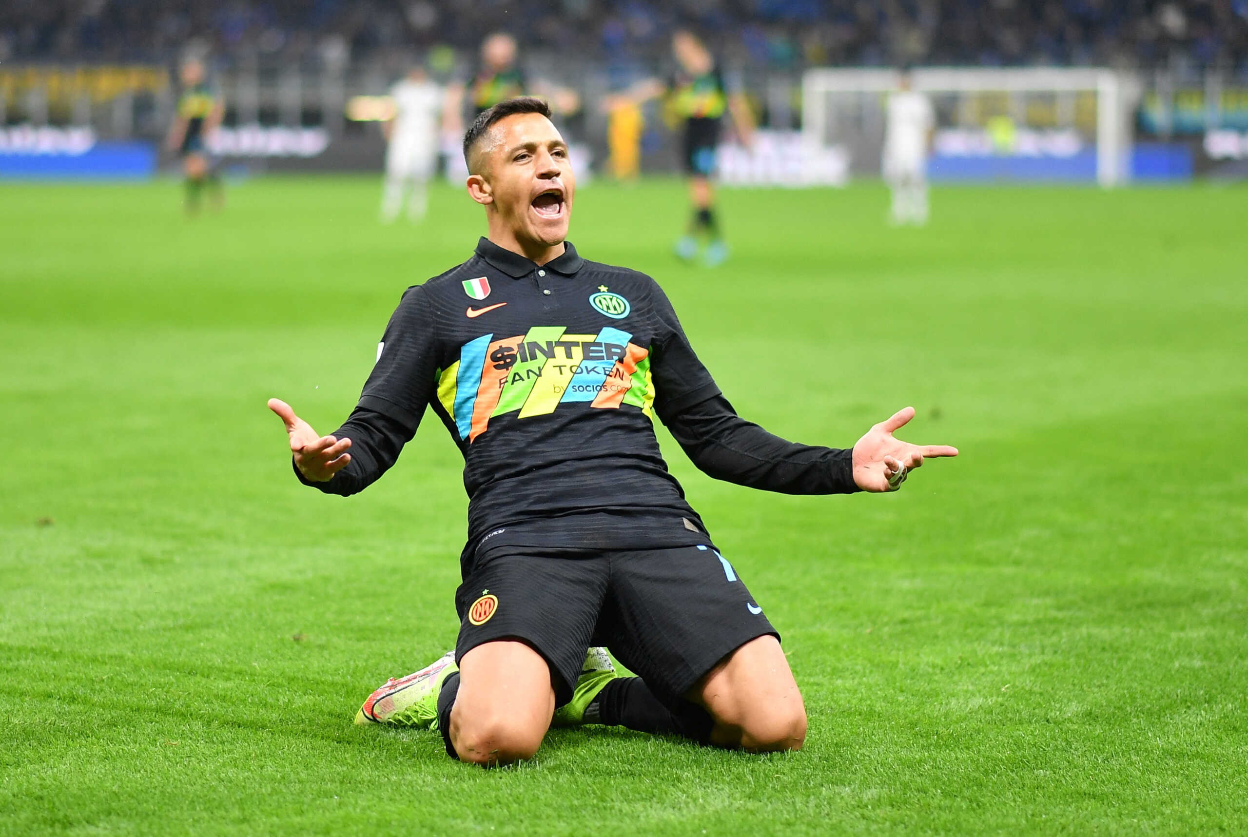FILE PHOTO: Soccer Football - Serie A - Inter Milan v Empoli - San Siro, Milan, Italy - May 6, 2022  Inter Milan's Alexis Sanchez celebrates scoring their fourth goal REUTERS