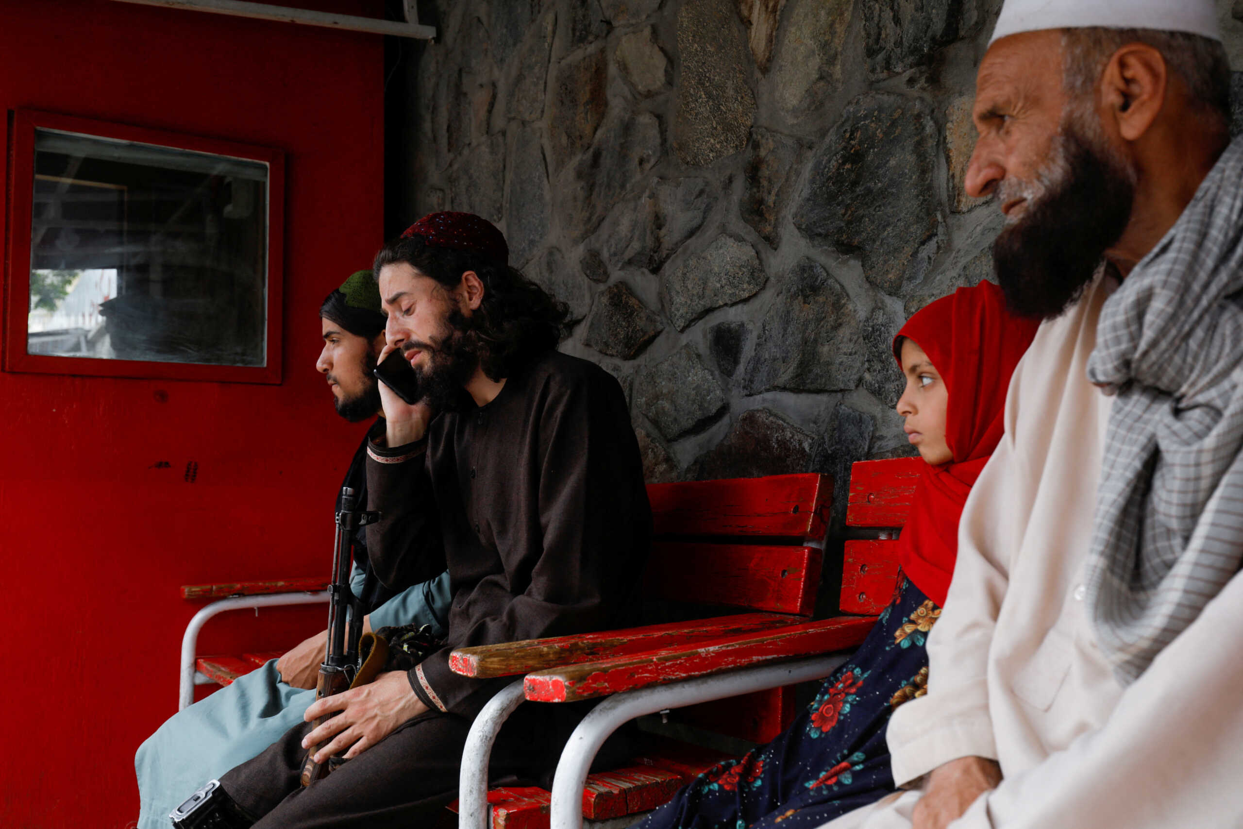 Αφγανιστάν: Αυξήθηκαν οι νεκροί από την έκρηξη στο τζαμί στην Καμπούλ