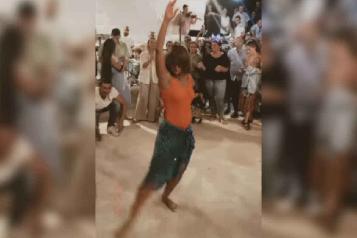 Κλέλια Ανδριολάτου: Ο ξέφρενος χορός σε πανηγύρι στην Πάτμο