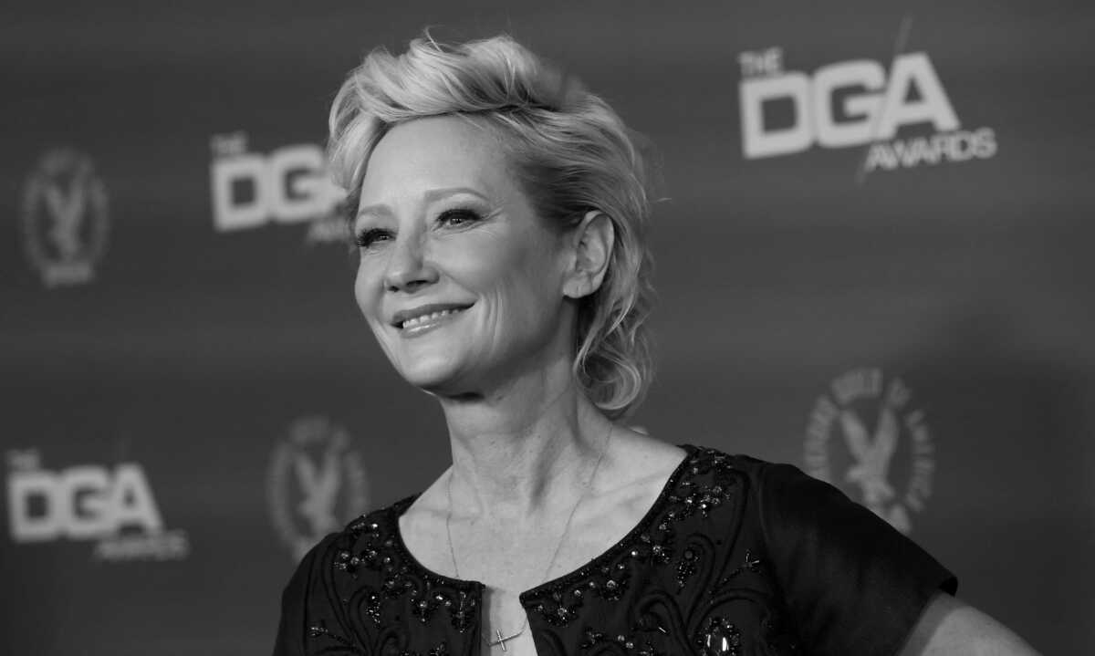 Anne Heche: Νεκρή η ηθοποιός – Την αποσυνέδεσαν από το μηχάνημα υποστήριξης