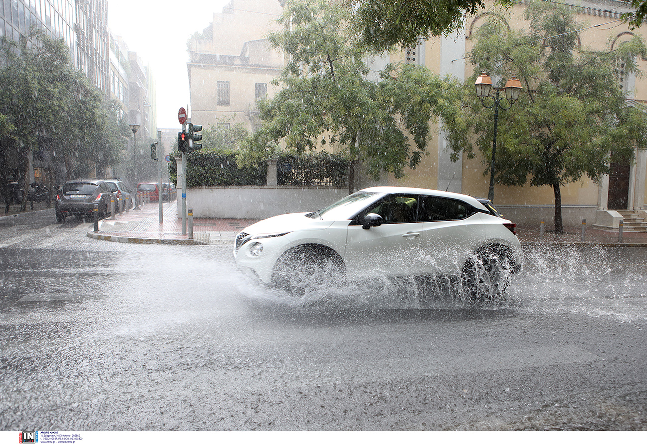 Καιρός – Κλέαρχος Μαρουσάκης: Ισχυρές βροχές και καταιγίδες τις επόμενες ώρες