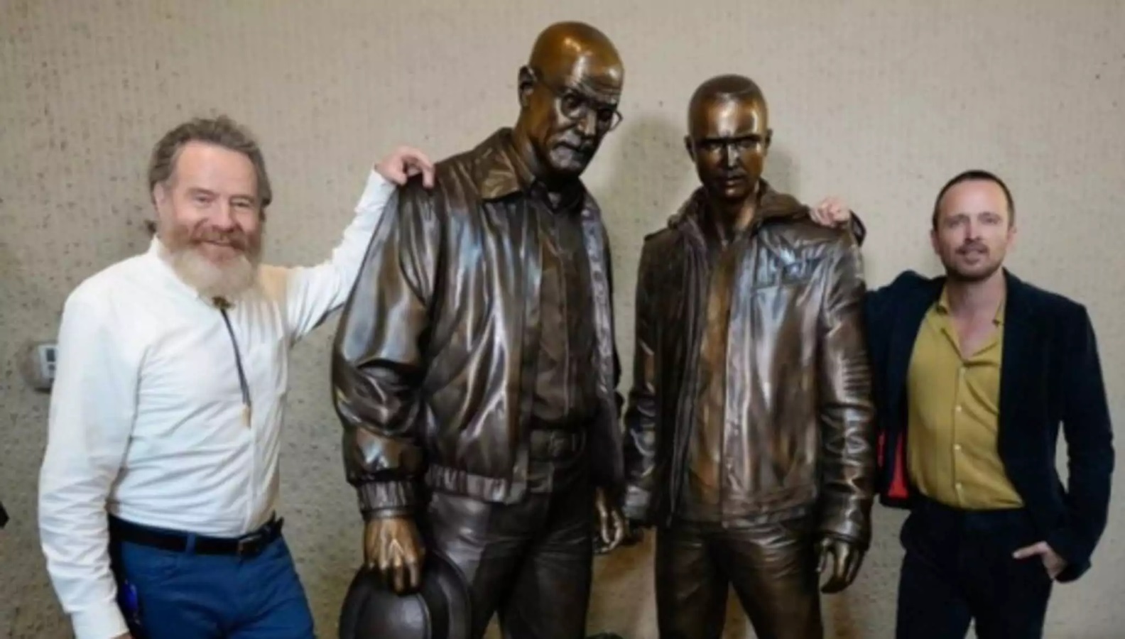 Breaking Bad: Τα αγάλματα του Γουόλτερ Γουάιτ και Τζέσι Πίκμαν προκάλεσαν αντιδράσεις