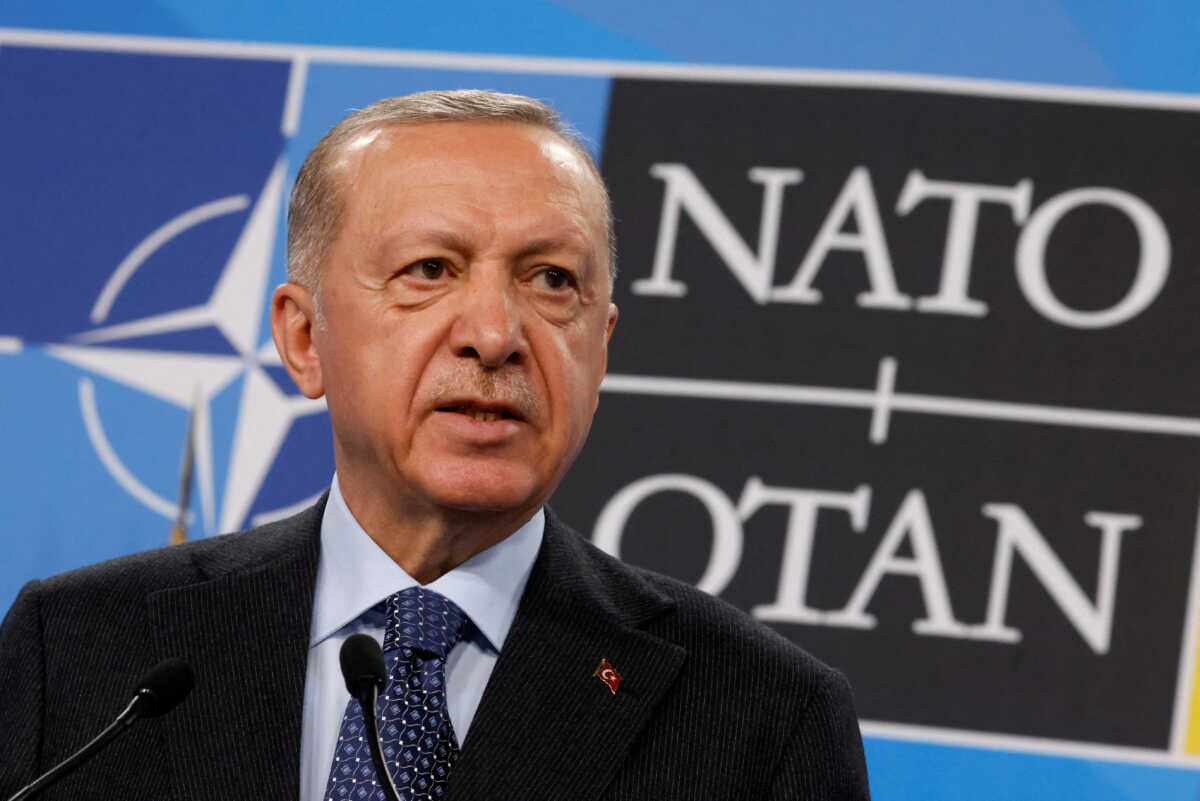Γερμανικά ΜΜΕ: Ο Ερντογάν είναι αποφασισμένος να ωθήσει το ΝΑΤΟ στα όριά του