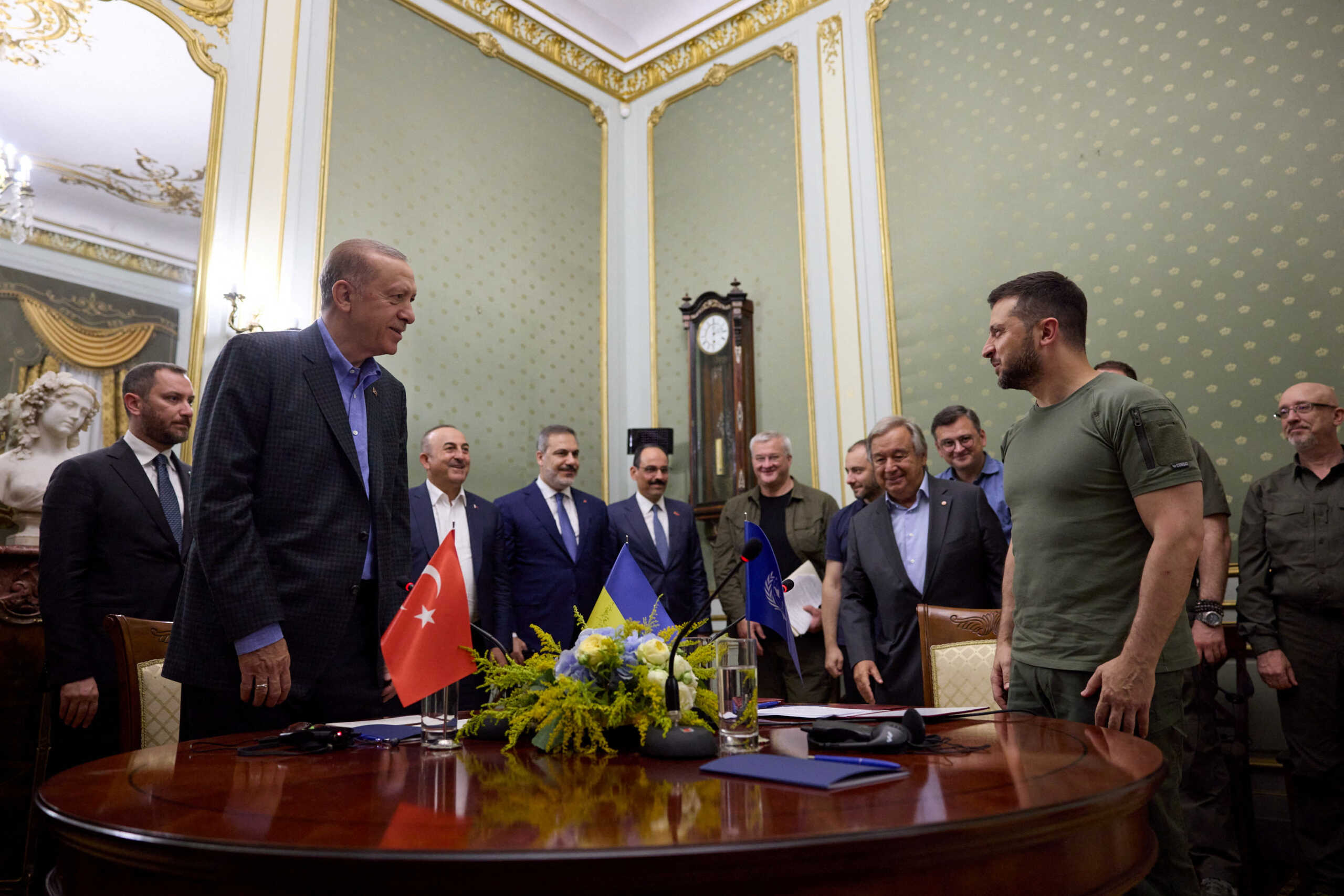 Ukraine's President Volodymyr Zelenskiy, Turkish President Tayyip Erdogan and U.N. Secretary-General Antonio Guterres attend a meeting, amid Russia's attack on Ukraine, in Lviv, Ukraine August 18, 2022. Ukrainian Presidential Press Service