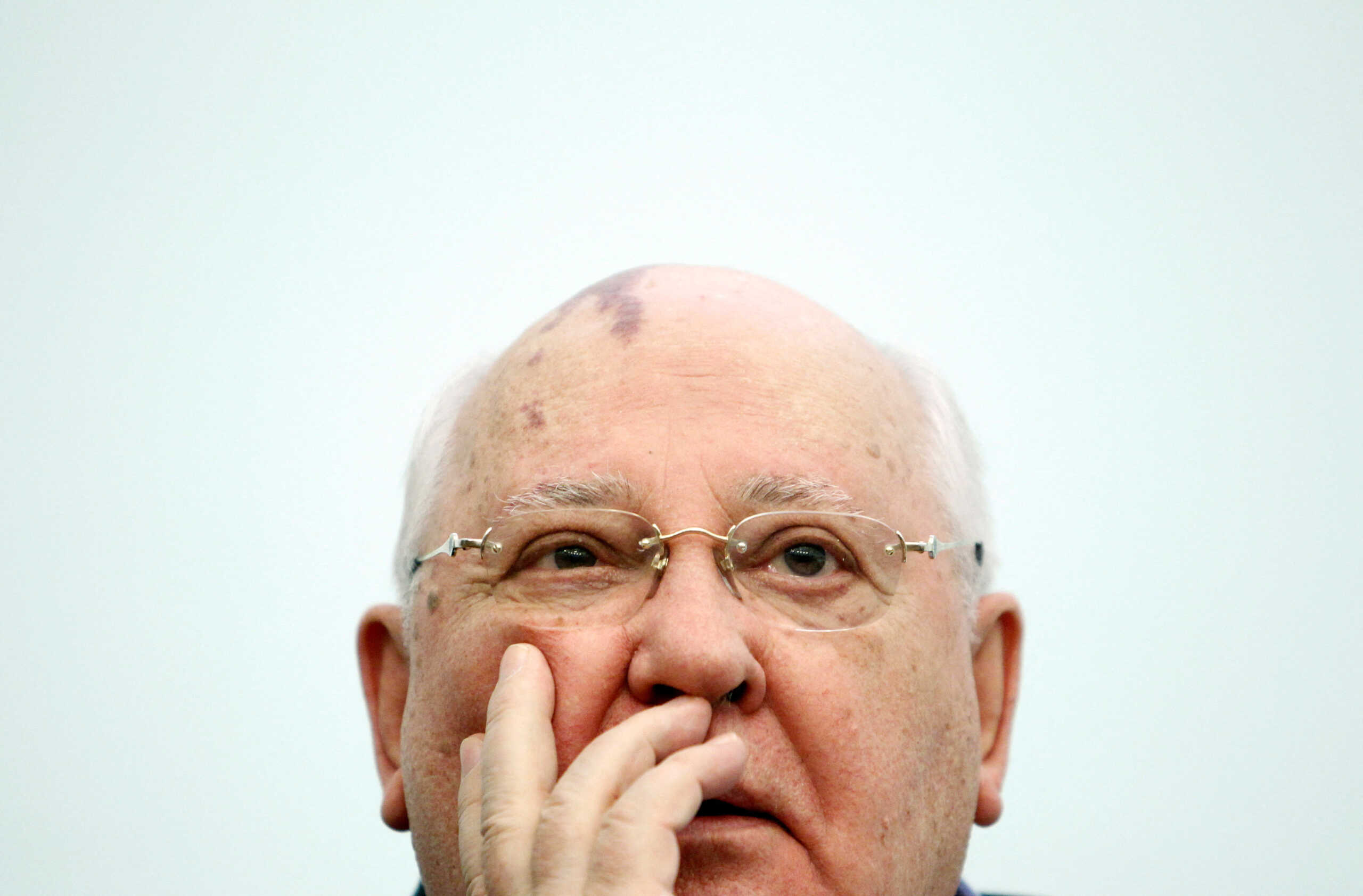 Μιχαήλ Γκορμπατσόφ: «Ένας μόνο πολιτικός μπορεί να αλλάξει τον κόσμο προς το καλύτερο» – Το εγκώμιο της Άνγκελα Μέρκελ