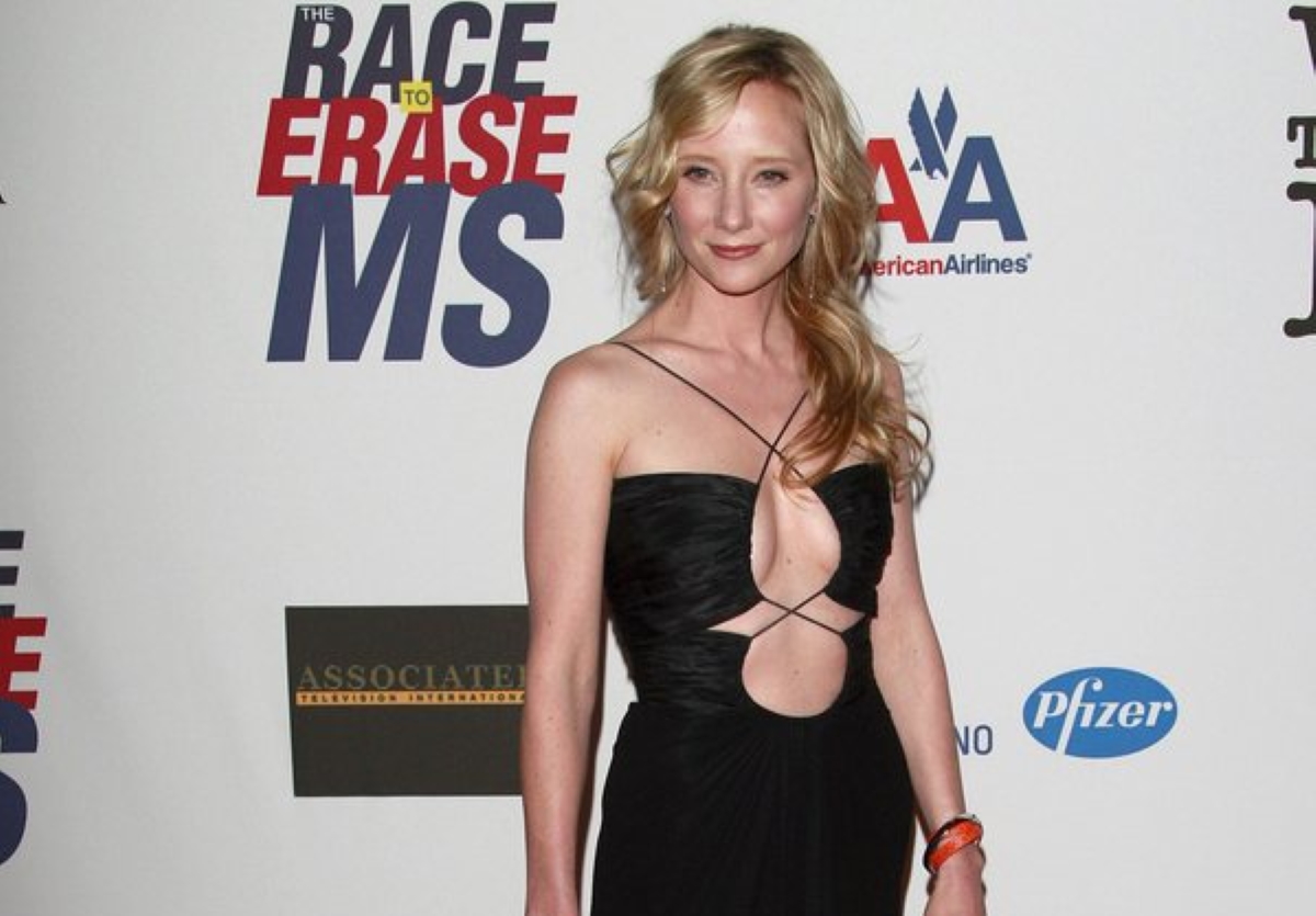 Anne Heche: Εγκεφαλικά νεκρή η ηθοποιός – «Δεν πρόκειται να επιβιώσει»