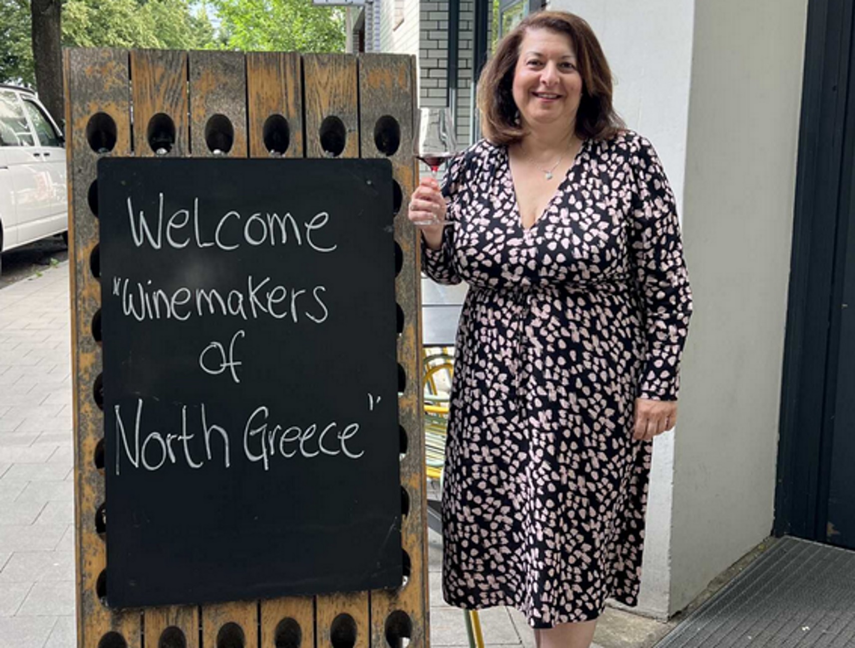 Θεσσαλονίκη: Αυτή είναι η Γερμανίδα που «τρελάθηκε» με τα κρασιά που δοκίμασε στη Βόρεια Ελλάδα