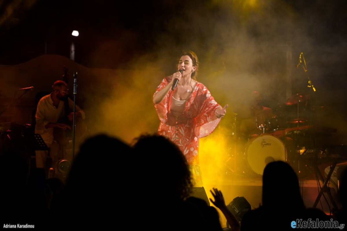 Η Μαρίζα Ρίζου ξεσήκωσε την Κεφαλονιά στην πρώτη της συναυλία στο νησί