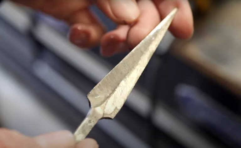 19χρονος έφτιαξε μαχαίρι από… μετεωρίτη 4,5 δισ. ετών