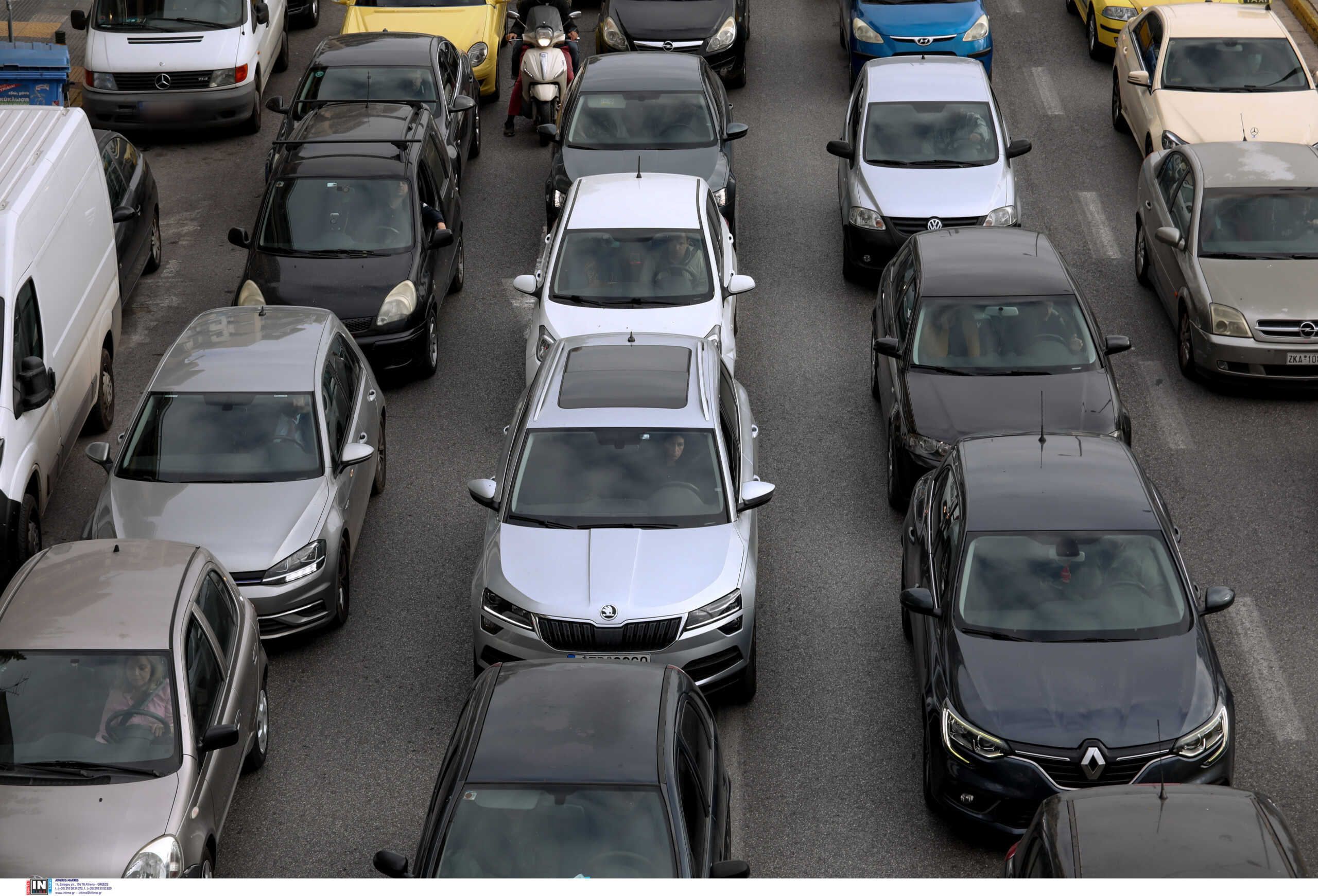Μάντρα αυτοκίνητων δέχεται καταγγελίες για απάτη με προκαταβολές – 150 τα «θύματά» της