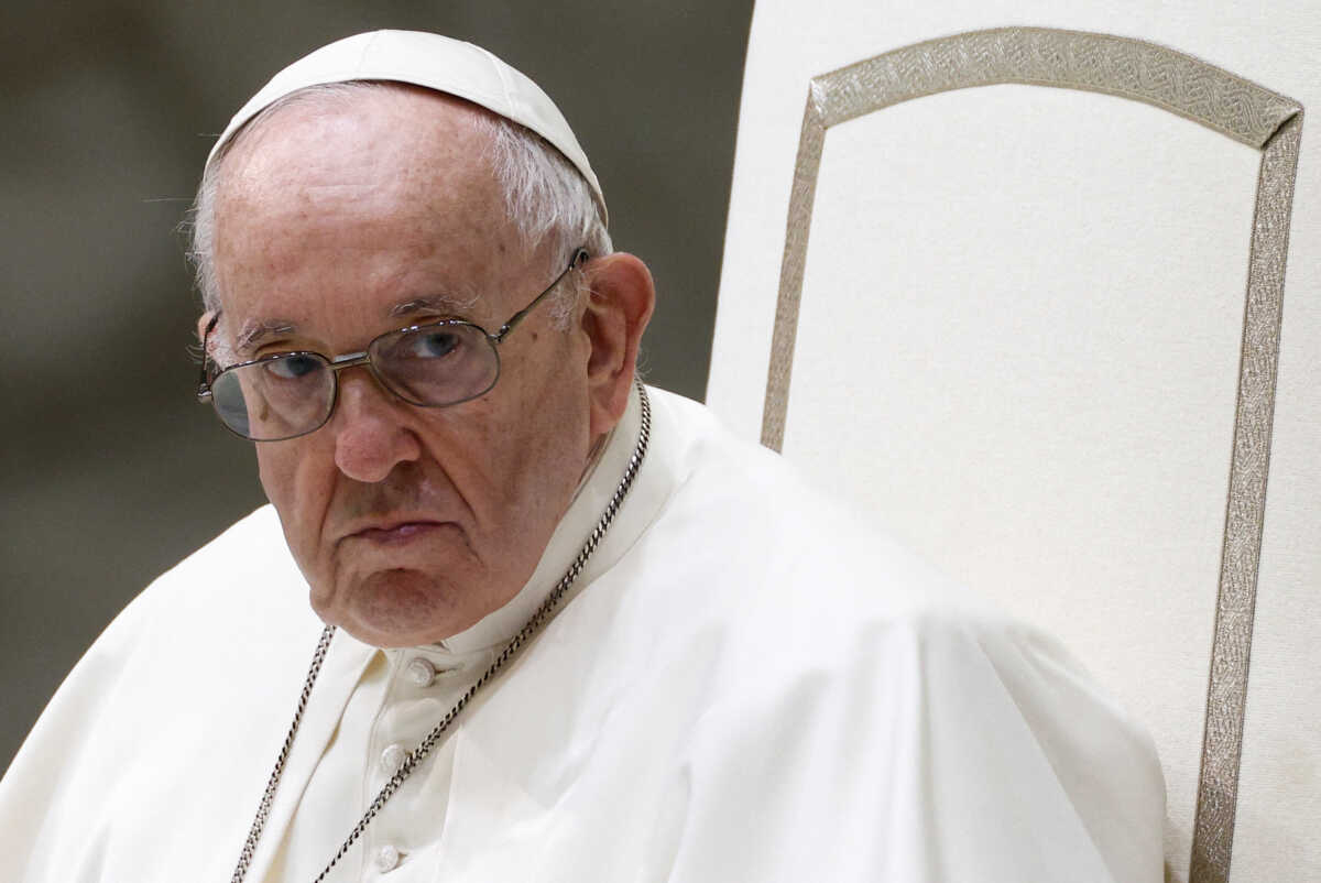 Πάπας Φραγκίσκος: Κατάφερε να θυμώσει τους πάντες με μια φράση του για τις αγριότητες στον πόλεμο στην Ουκρανία