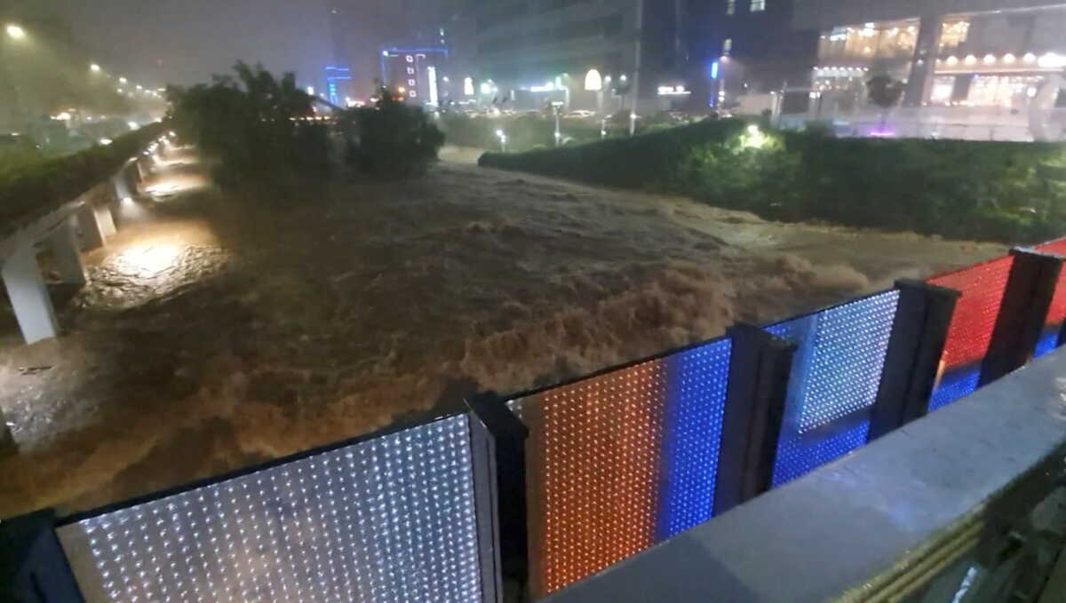 Νότια Κορέα: Πρωτοφανής βροχόπτωση στη Σεούλ, πλημμύρισε το μετρό – Τουλάχιστον 7 νεκροί