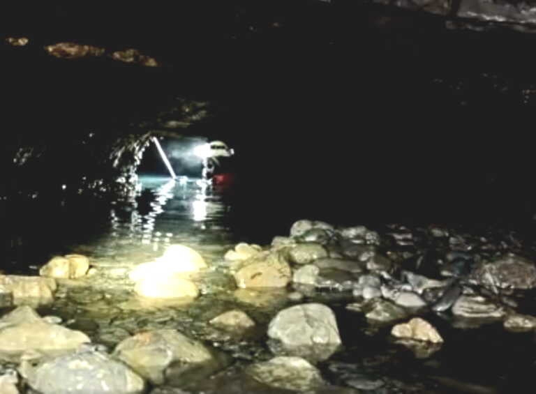 Έφτασαν στο πιο... βαθύ σημείο της Κρήτης - Η υποβρύχια εξερεύνηση σπηλαίου
