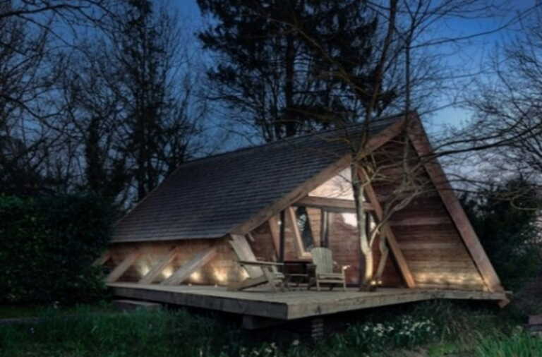 Το μοναδικό «Climber's Cabin», ένα σπίτι μέσα σε κήπο στην Βρετανία