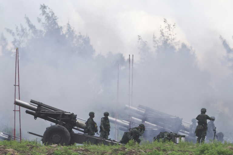 Taiwan: Live-fire military drills simulate possible Chinese invasion