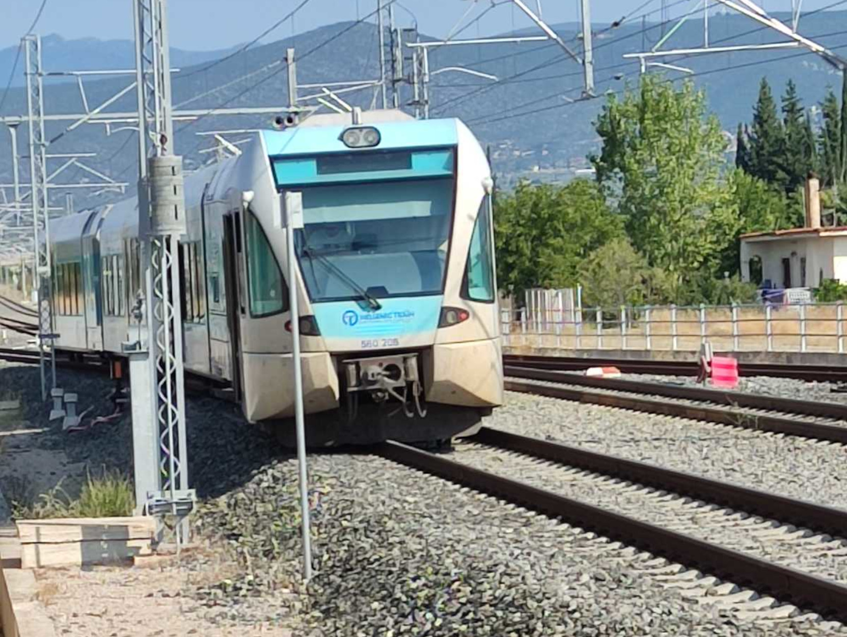 Τρένο εκτροχιάστηκε στο Λιανοκλάδι επειδή… ξεχάστηκαν – Λίγο πριν συγκρούστηκε με αγελάδα