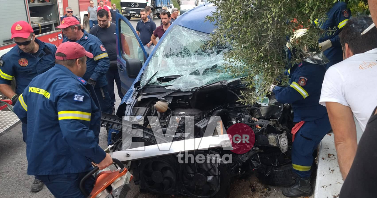 Ερέτρια: Τροχαίο μεταξύ βαν και φορτηγού – Απεγκλωβίστηκε ο ένας οδηγός