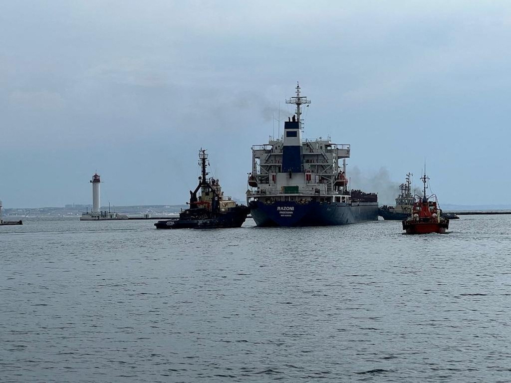 Ουκρανία: Το πρώτο πλοίο που εκμίσθωσε ο ΟΗΕ αναχωρεί με σιτηρά για την Αφρική