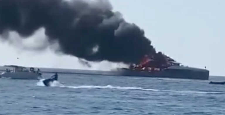 Spain: Italian tycoon's luxury yacht engulfed in flames