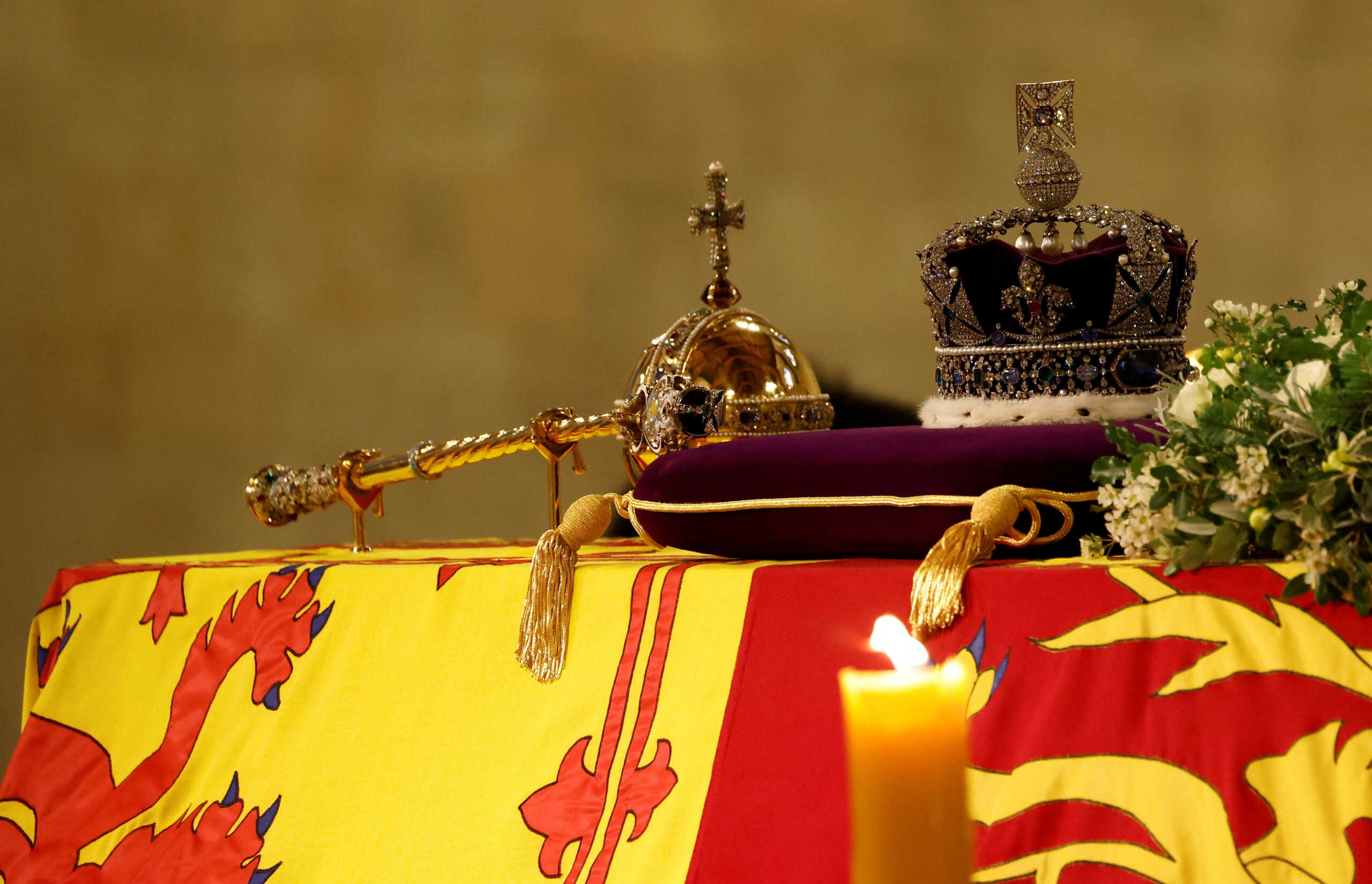 Κηδεία Βασίλισσας Ελισάβετ: Τι ώρα θα γίνει – Το ύστατο χαίρε από πολιτικούς ηγέτες και «γαλαζοαίματους»