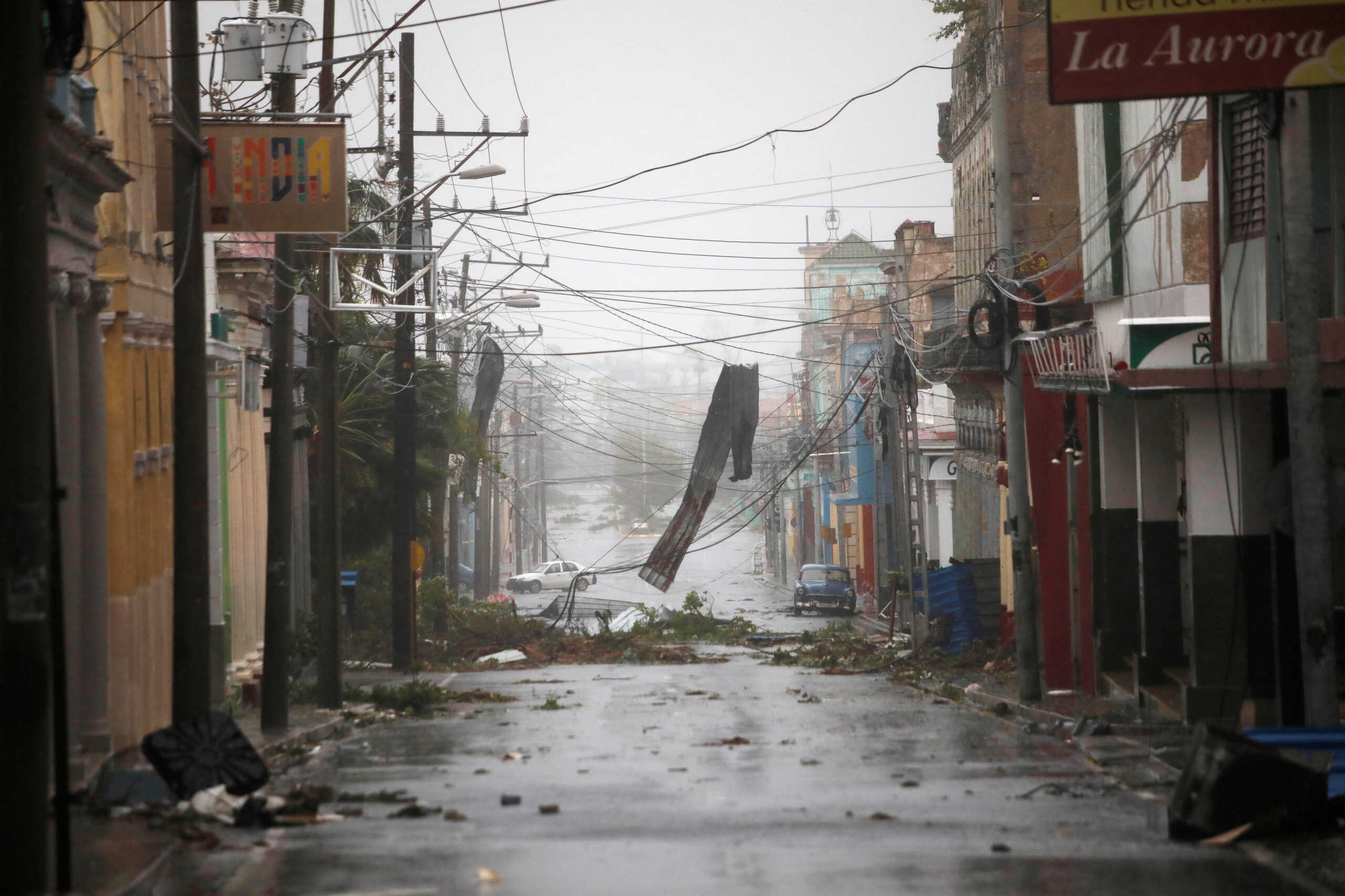 Κούβα: Τρεις νεκροί, χιλιάδες εκτοπισμένοι από κακοκαιρία με σφοδρές βροχοπτώσεις