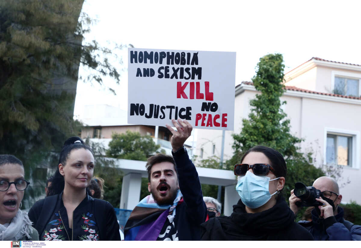 Ένταση έξω από την πρεσβεία του Ιράν στην Αθήνα με αφορμή τον θάνατο της Μαχσά Αμινί